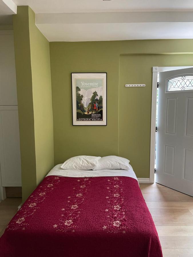 Private Room W/ Private Full Bathroom & Wifi & Ac & Shared Kitchen In Los Angeles Exterior photo