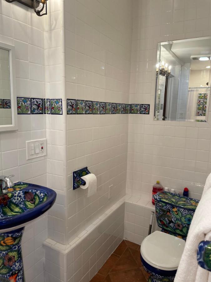 Private Room W/ Private Full Bathroom & Wifi & Ac & Shared Kitchen In Los Angeles Exterior photo